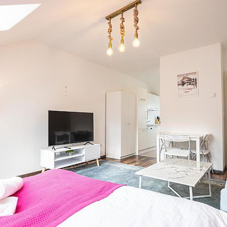 Airy Attic Apt.: Stylish Studio At Penzing Area Vídeň Exteriér fotografie
