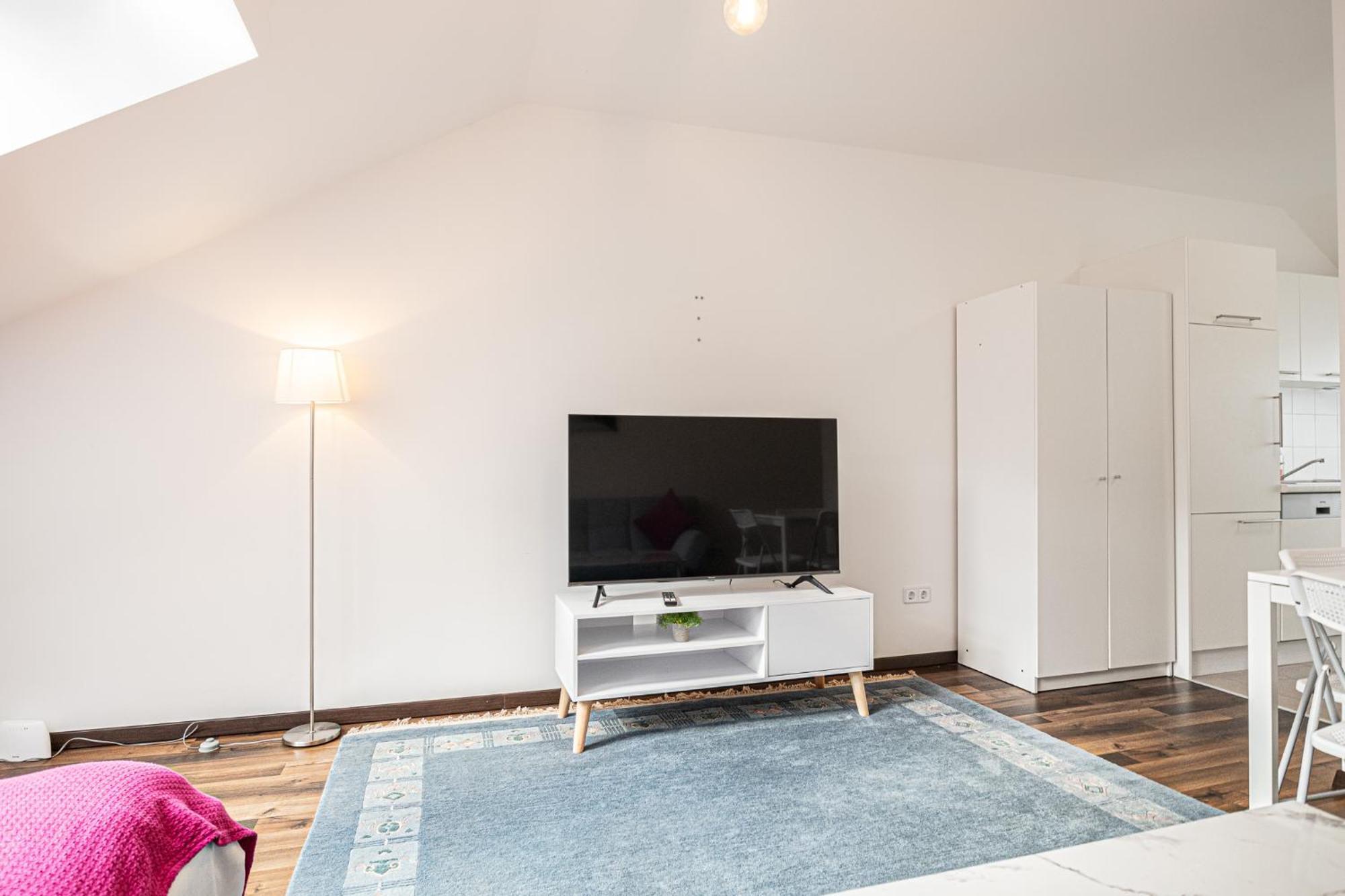 Airy Attic Apt.: Stylish Studio At Penzing Area Vídeň Exteriér fotografie