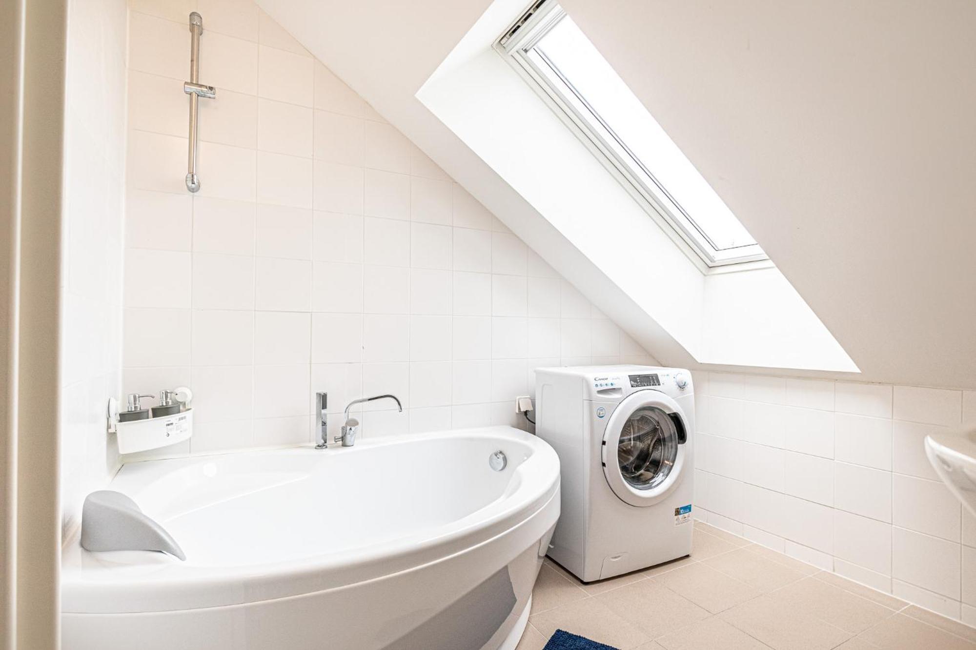 Airy Attic Apt.: Stylish Studio At Penzing Area Vídeň Exteriér fotografie